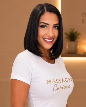 Camila, terapeuta da Massagens Carioca