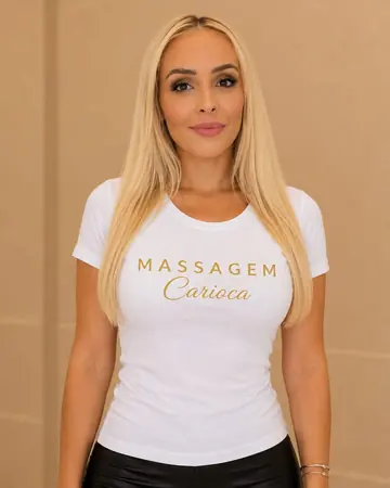 Mel, terapeuta da Massagens Carioca