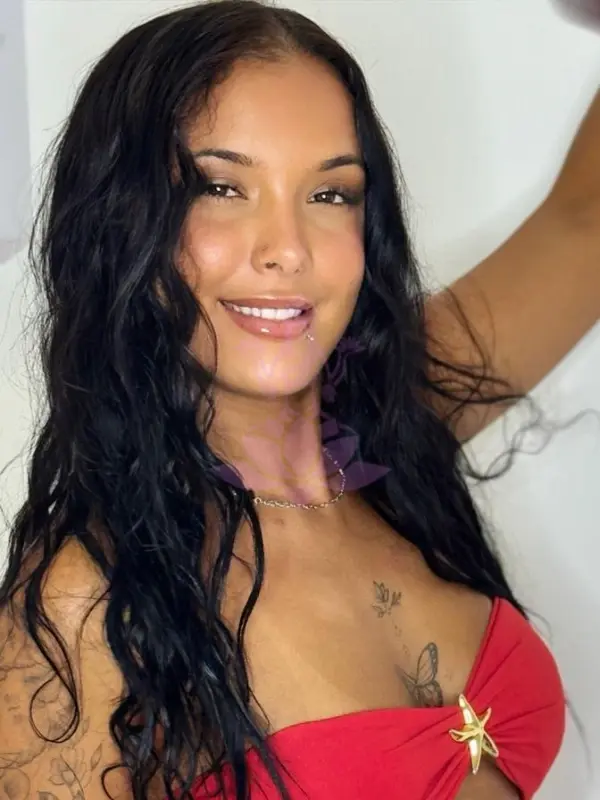 Tiffany, terapeuta da Massagens Carioca